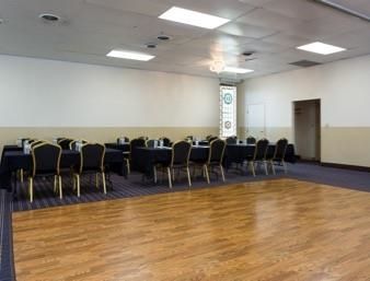 Days & By Wyndham Cincinnati North 2*