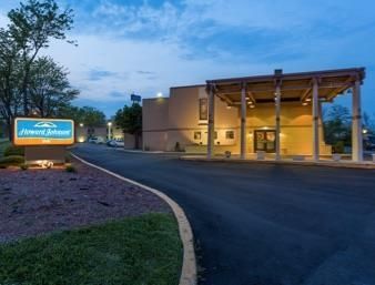 Hotel Days & By Wyndham Cincinnati North Springdale