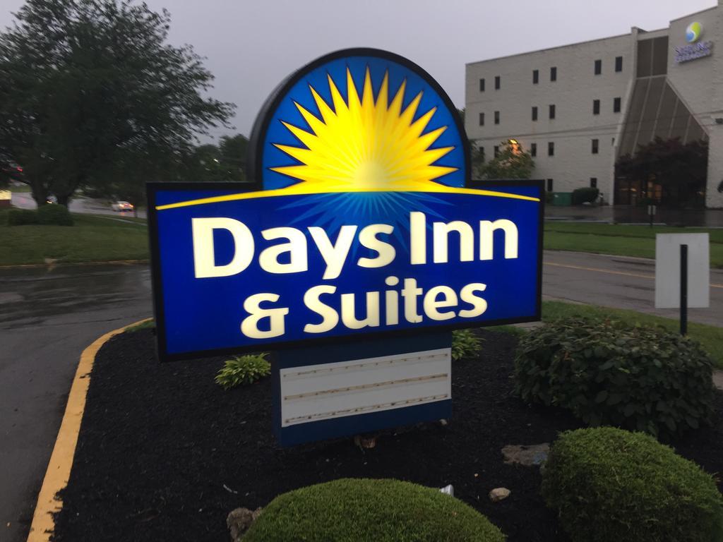 Days & By Wyndham Cincinnati North Hotel Springdale