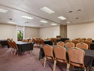 Days & By Wyndham Cincinnati North 2*