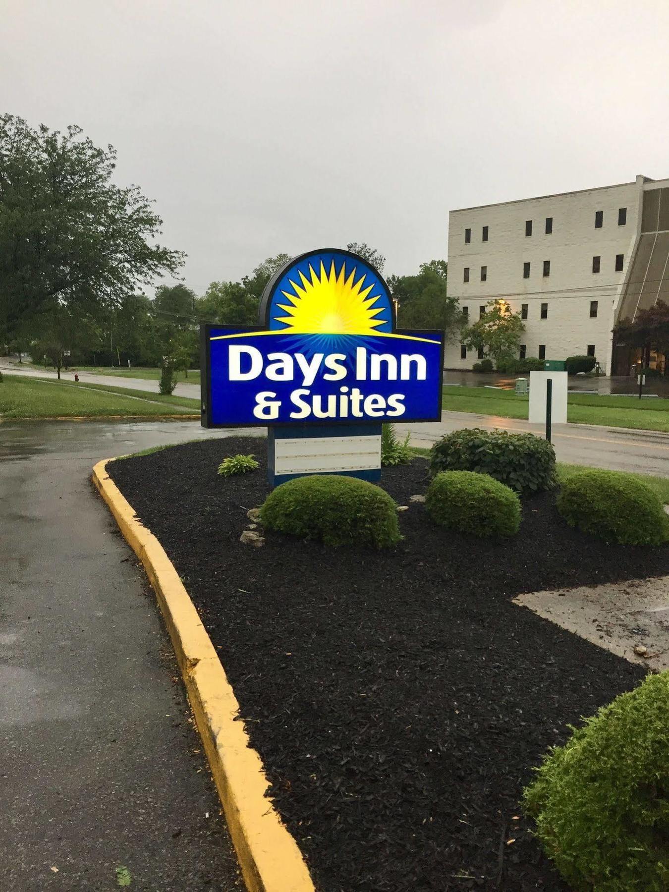 Days & By Wyndham Cincinnati North