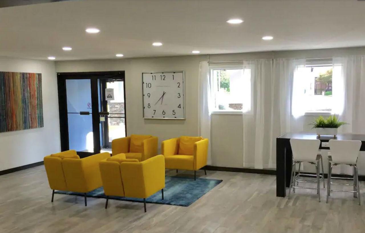 Days & By Wyndham Cincinnati North Hotel 2*